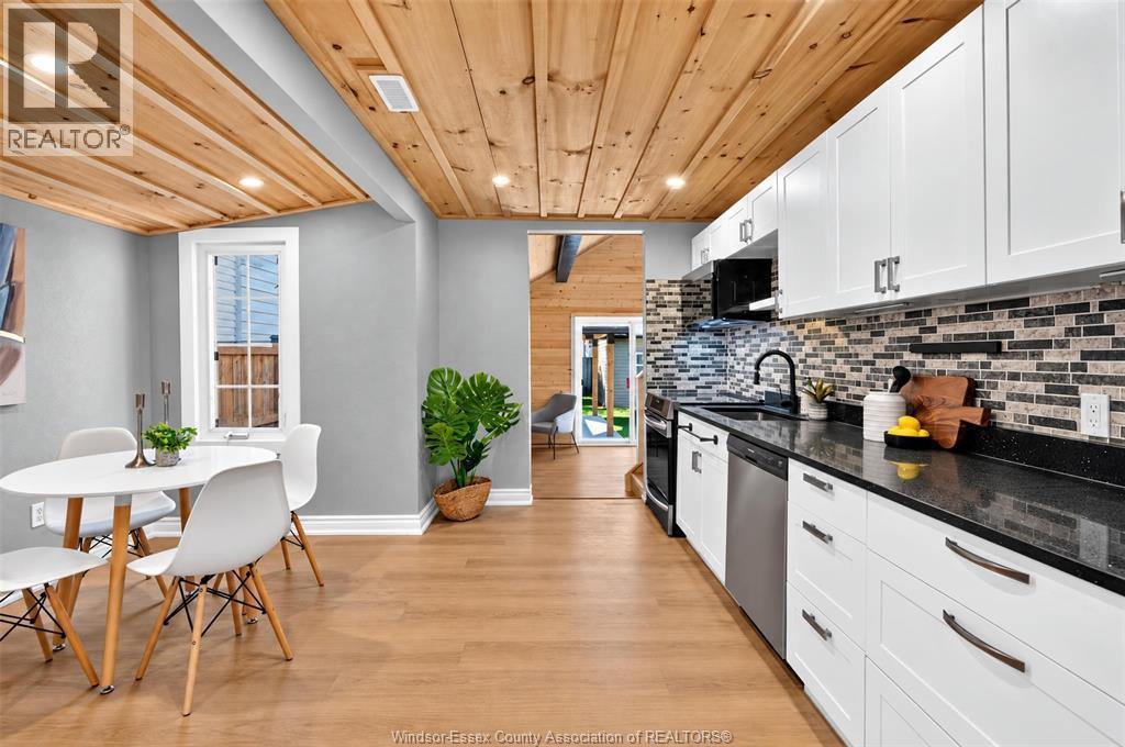 1277 Felix Property Photo 6