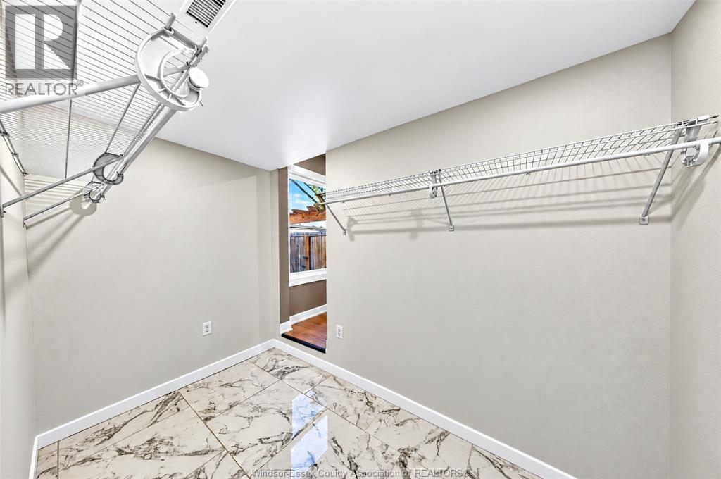 1277 Felix Property Photo 23