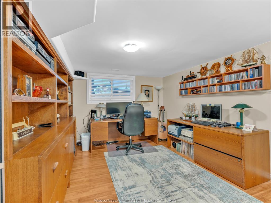 9975 Holly Crescent Property Photo 25