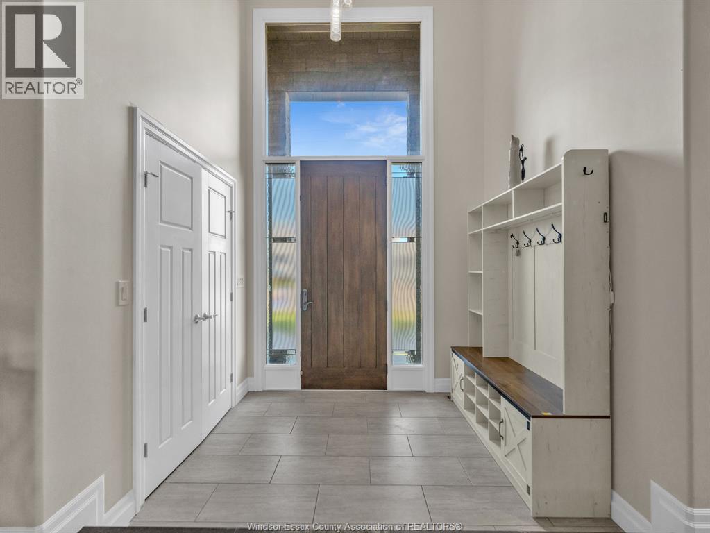 211 Robson Road Property Photo 3
