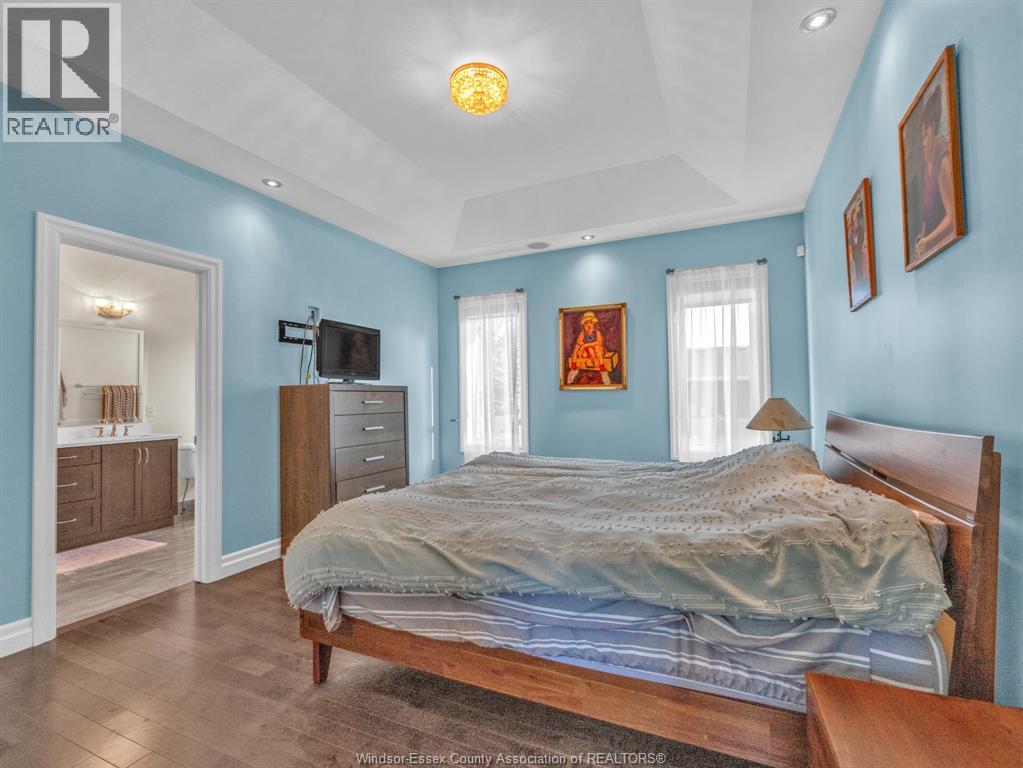 211 Robson Road Property Photo 13