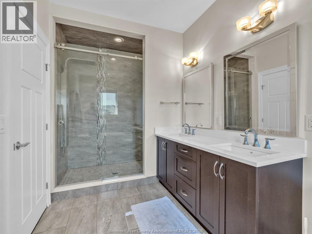 211 Robson Road Property Photo 15