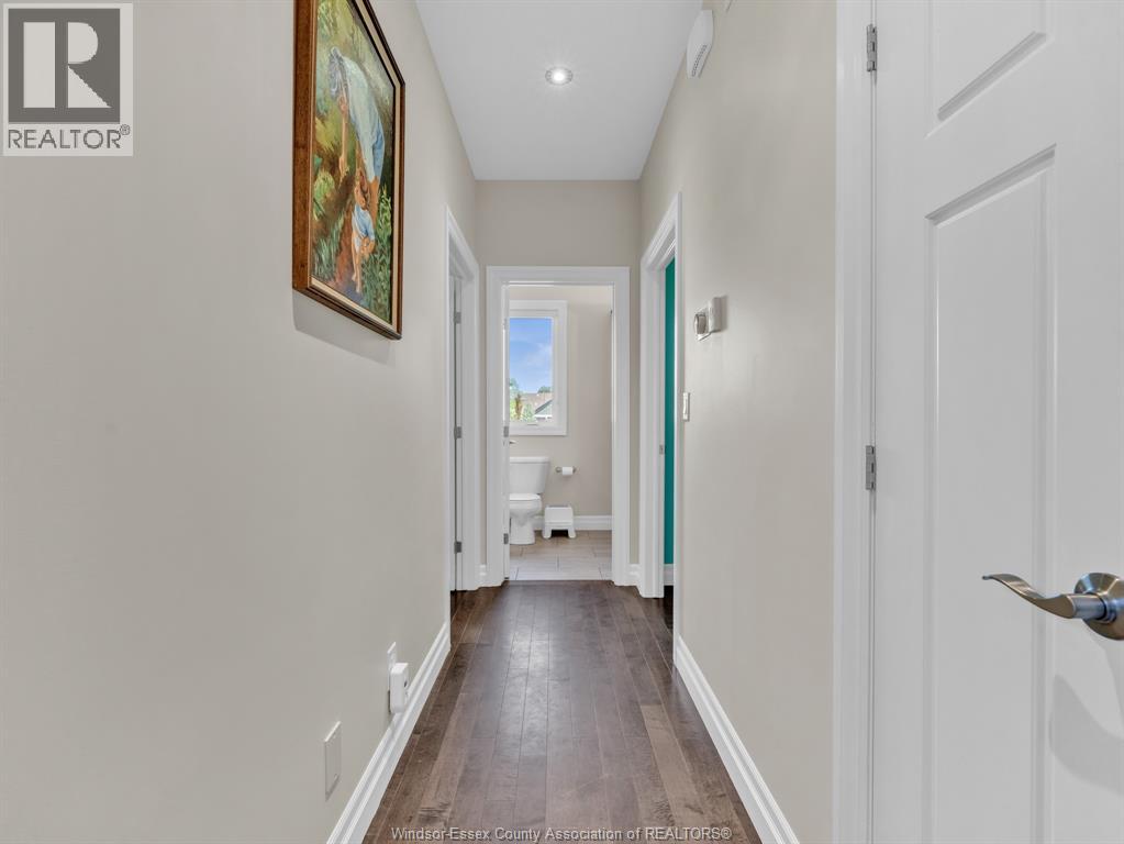 211 Robson Road Property Photo 17