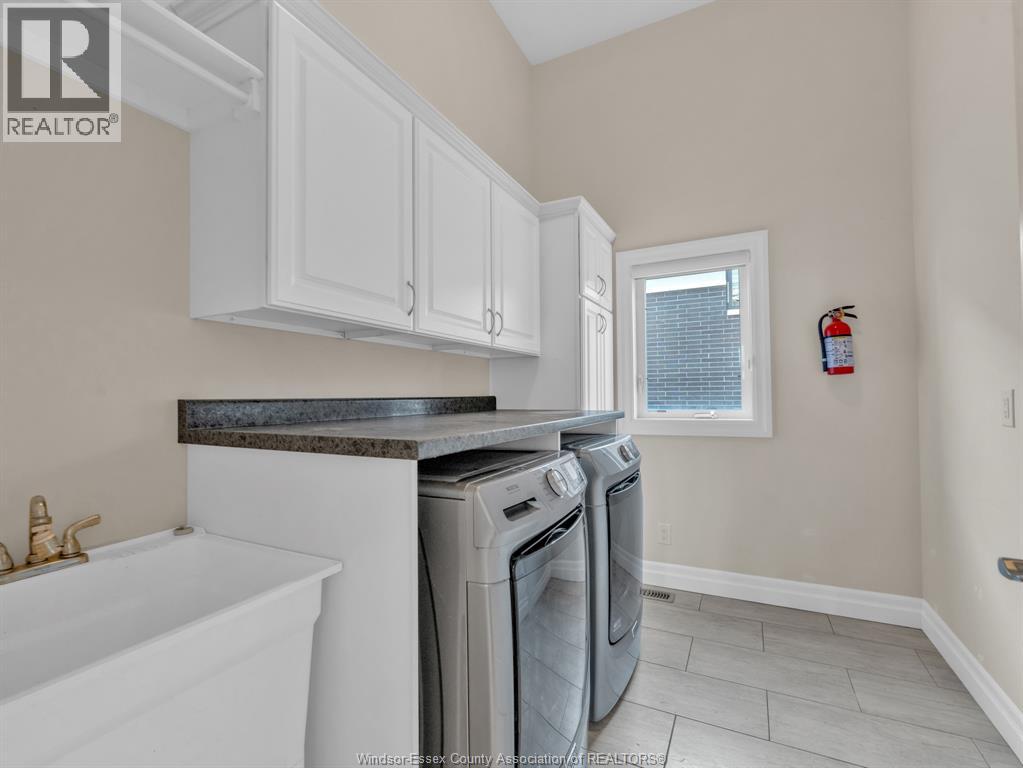 211 Robson Road Property Photo 24