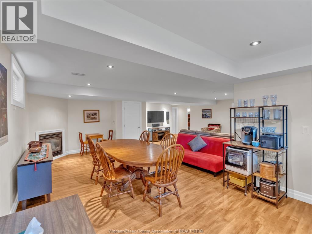 211 Robson Road Property Photo 31