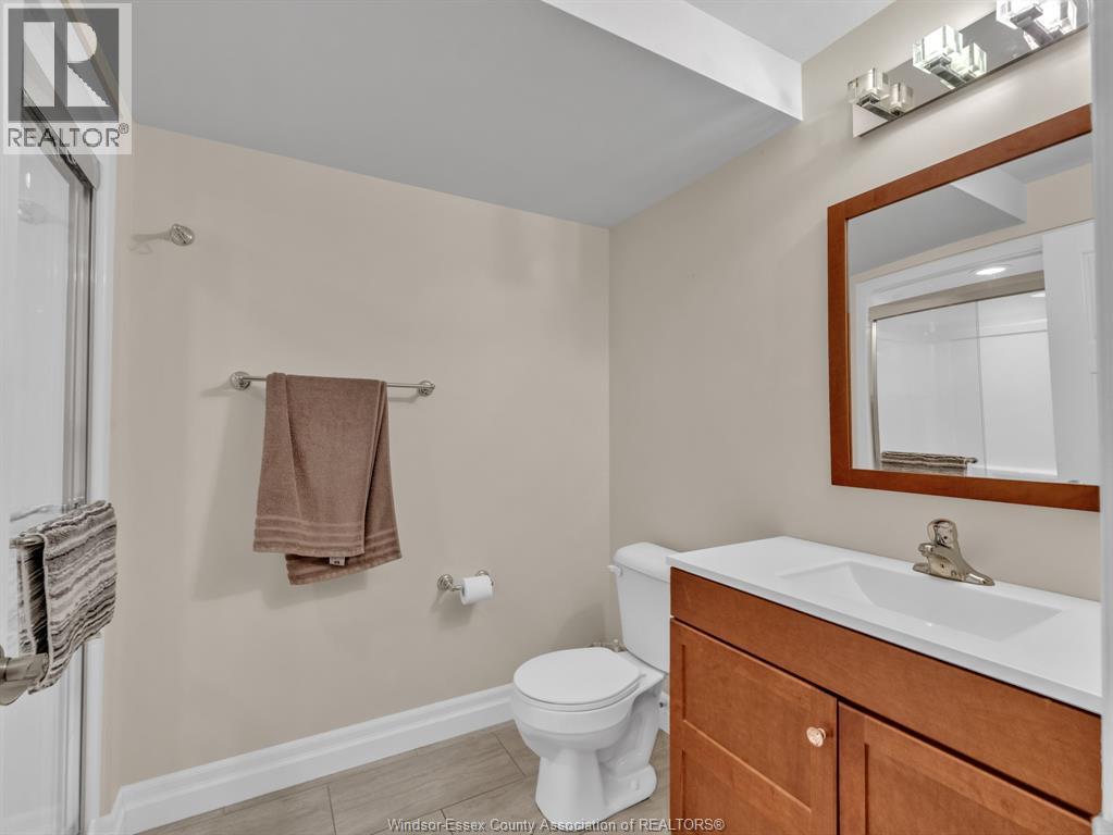 211 Robson Road Property Photo 35