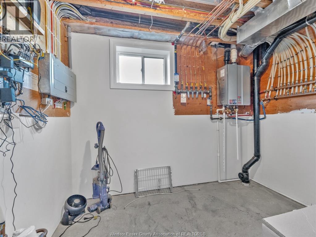211 Robson Road Property Photo 36
