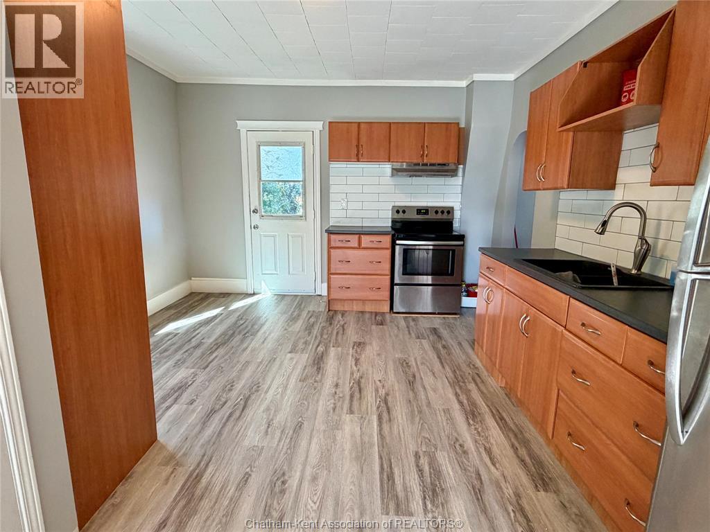 153 Gray Street Unit# Lower Unit Property Photo 7