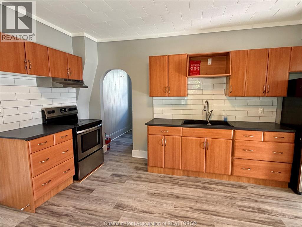 153 Gray Street Unit# Lower Unit Property Photo 8