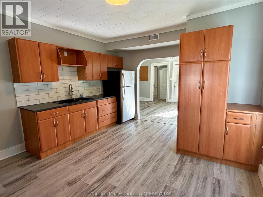 153 Gray Street Unit# Lower Unit Property Photo 9