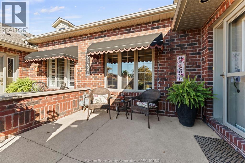 354 Cooper Crescent Property Photo 5
