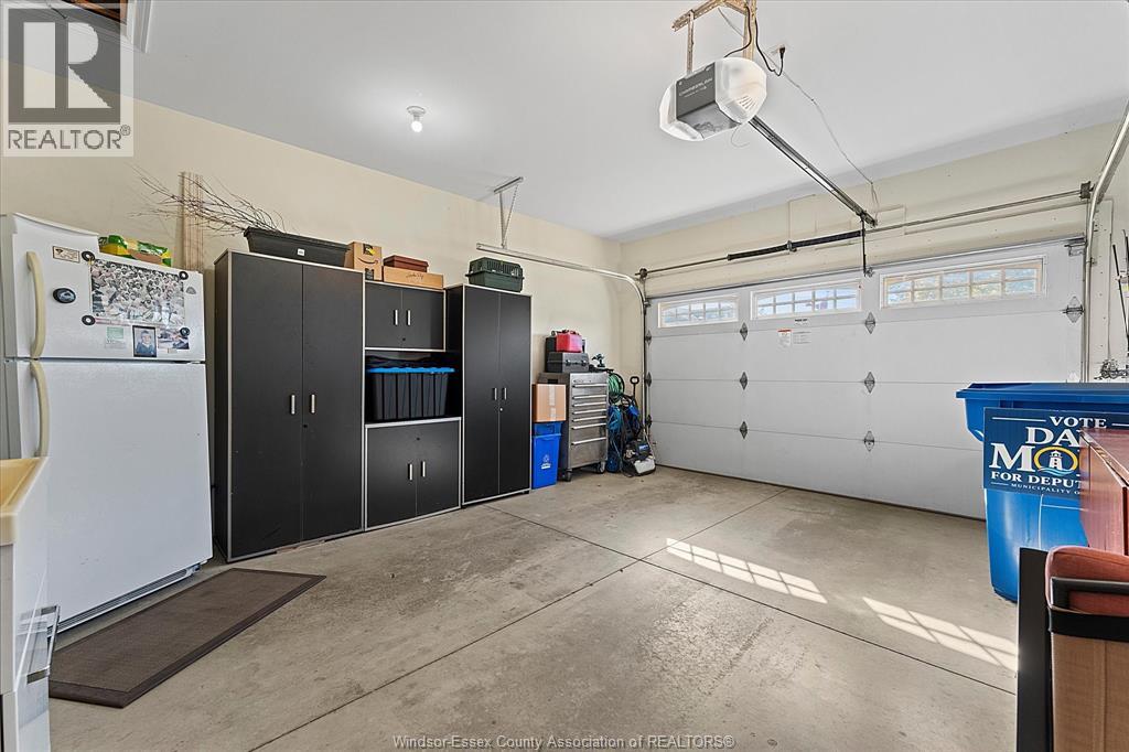 354 Cooper Crescent Property Photo 34