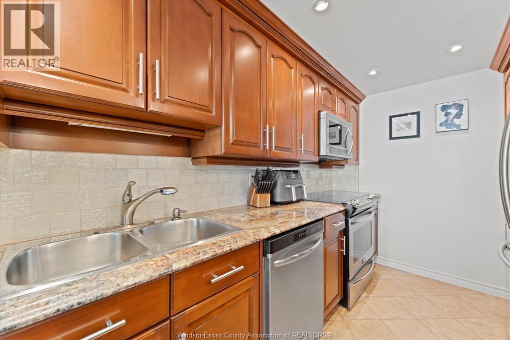 515 Riverside Drive West Unit# 1608 Property Photo 10