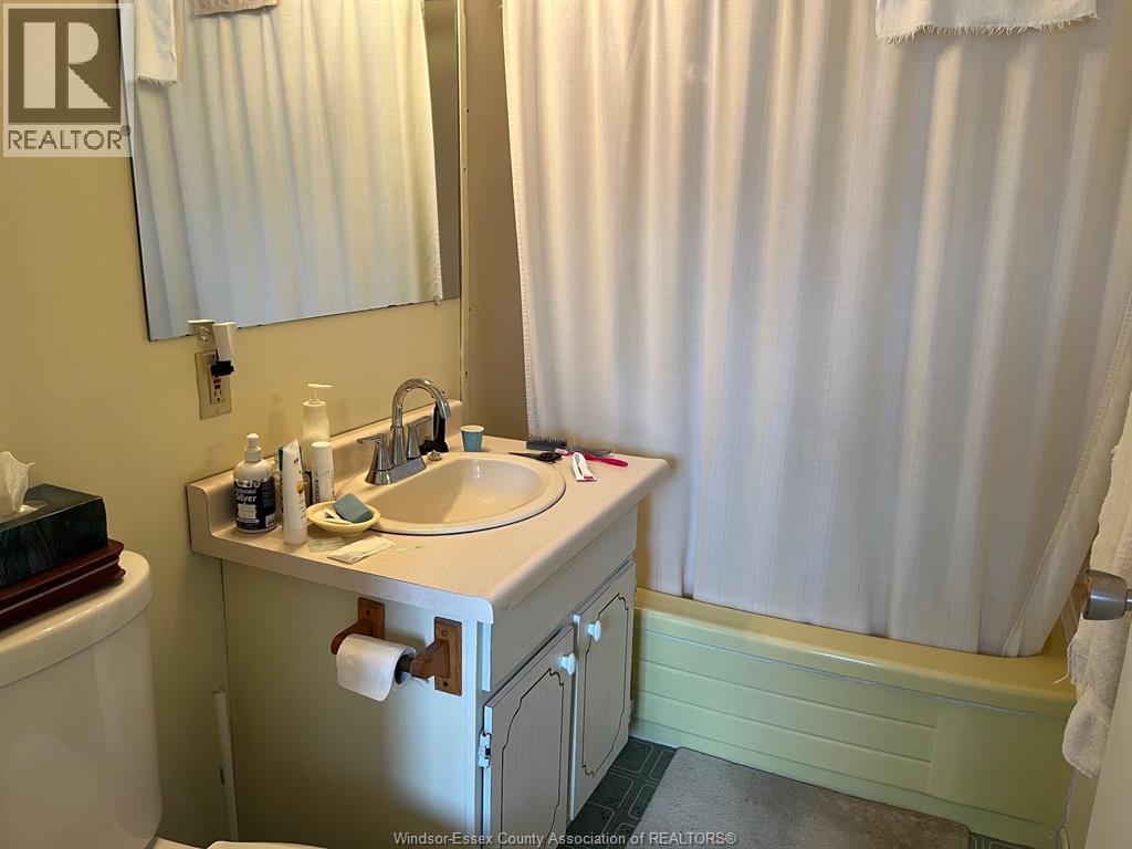 14 Vanier Property Photo 9
