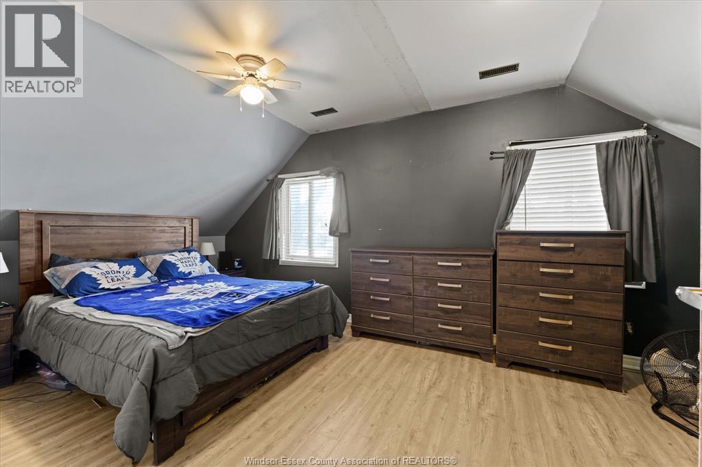 524 Broadway Street Property Photo 24
