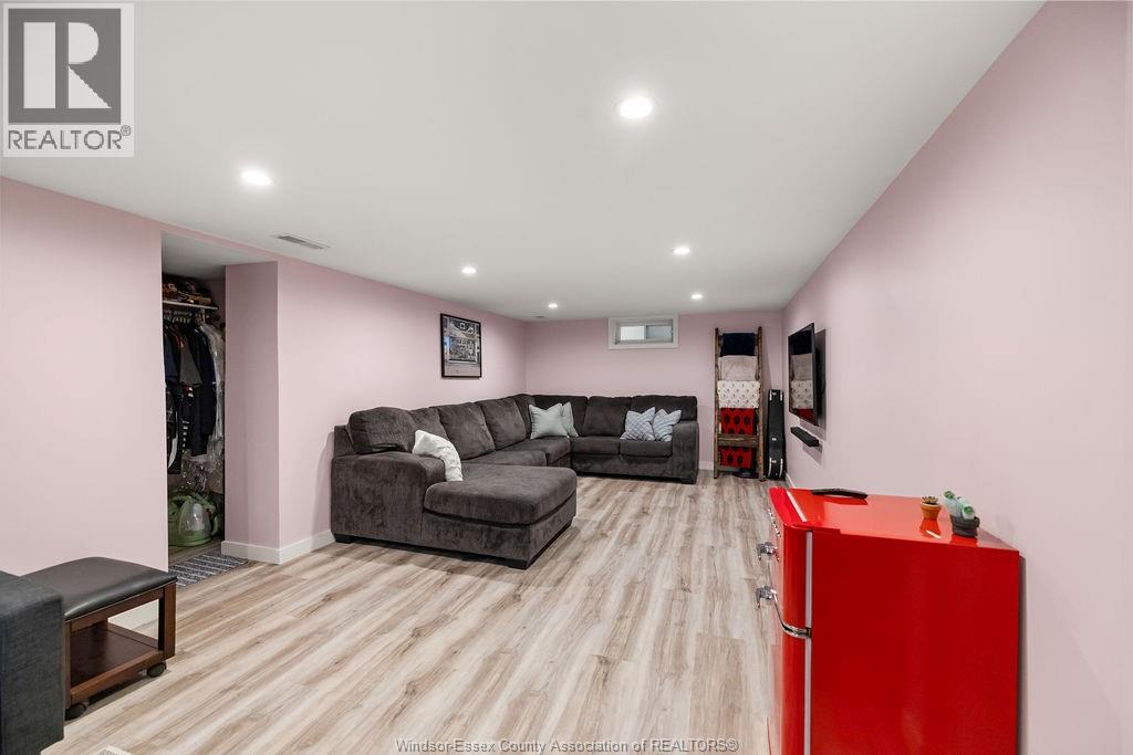 3060 Dandurand Avenue Property Photo 26