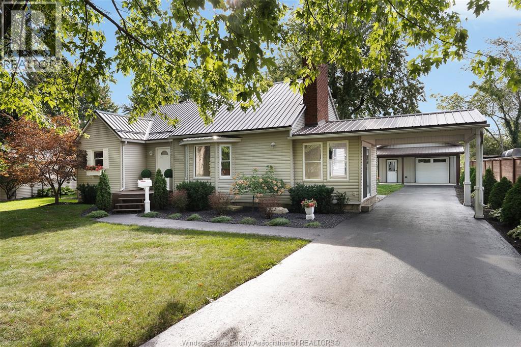 1331 Clovelly Drive Property Photo 2