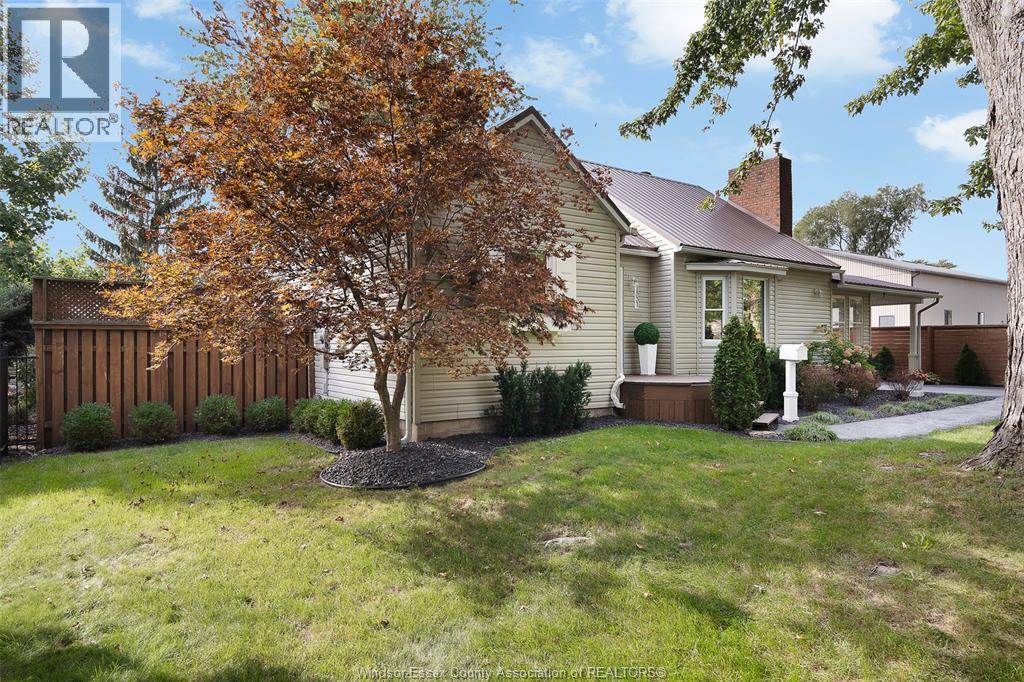 1331 Clovelly Drive Property Photo 4