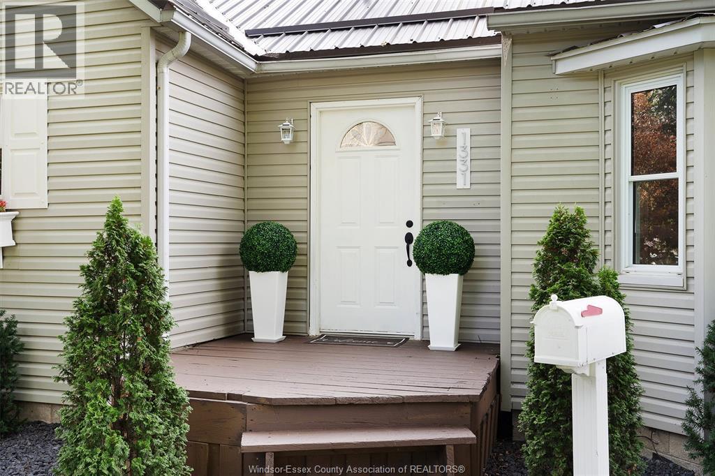 1331 Clovelly Drive Property Photo 17