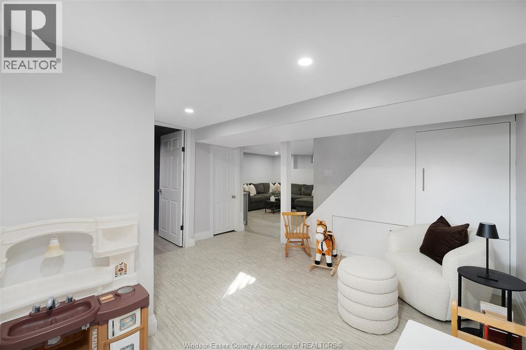 1331 Clovelly Drive Property Photo 43