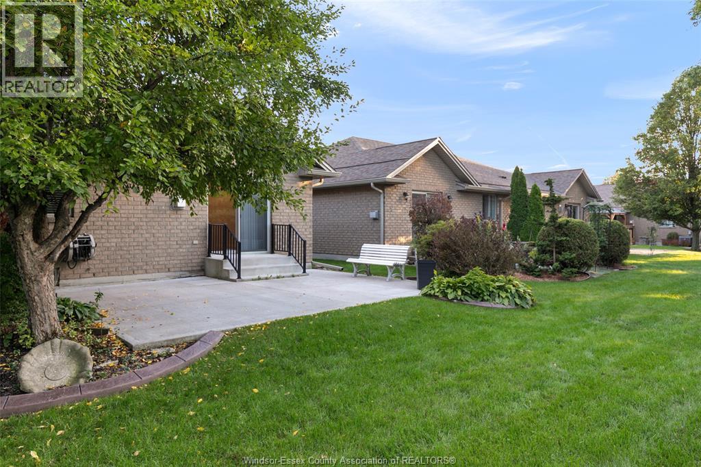 1487 Imperial Crescent Property Photo 32