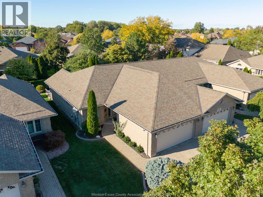 1487 Imperial Crescent Property Photo 37