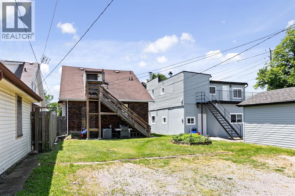 906 Elsmere Property Photo 30