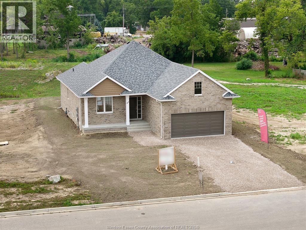 56 Redwood Property Photo 2
