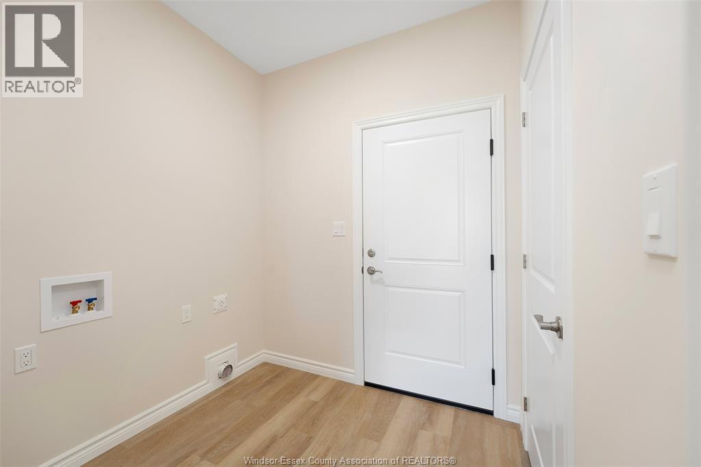 56 Redwood Property Photo 18