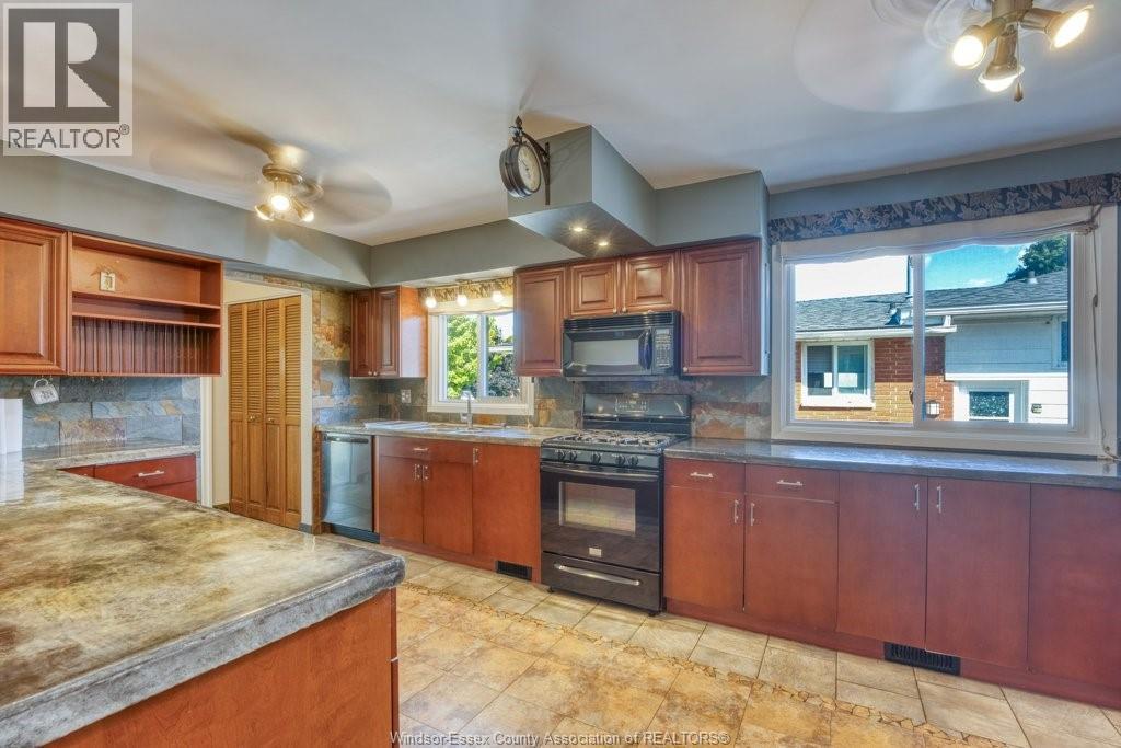 2954 Rushton Property Photo 10