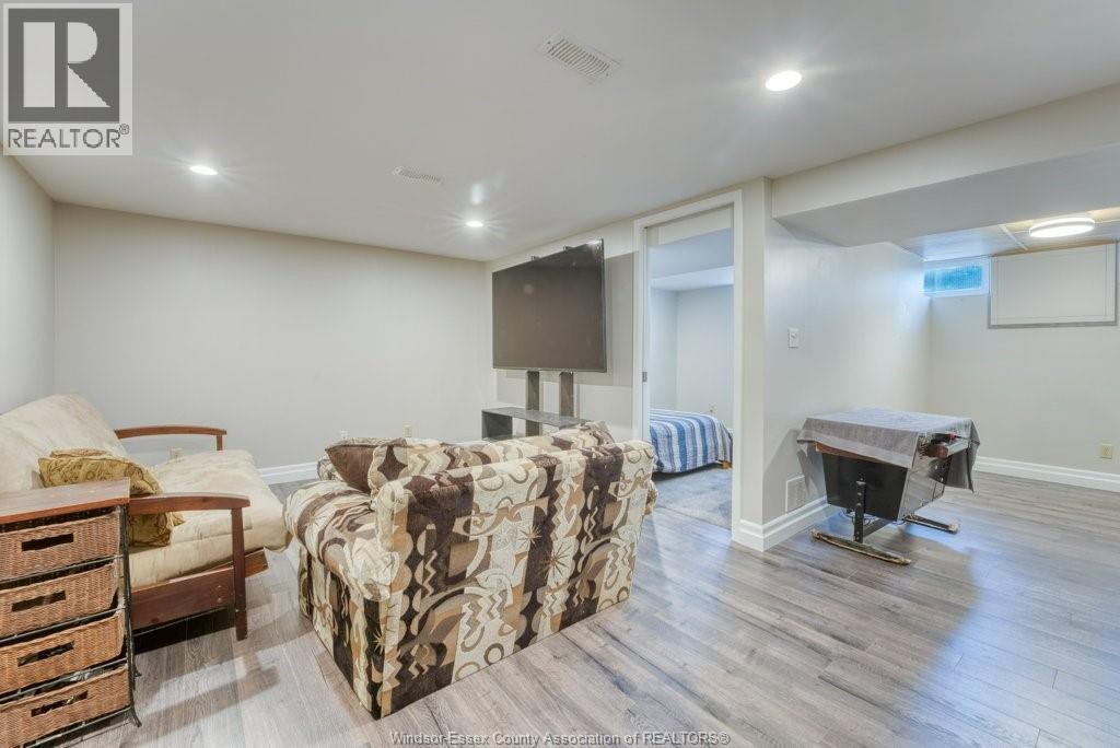2954 Rushton Property Photo 33