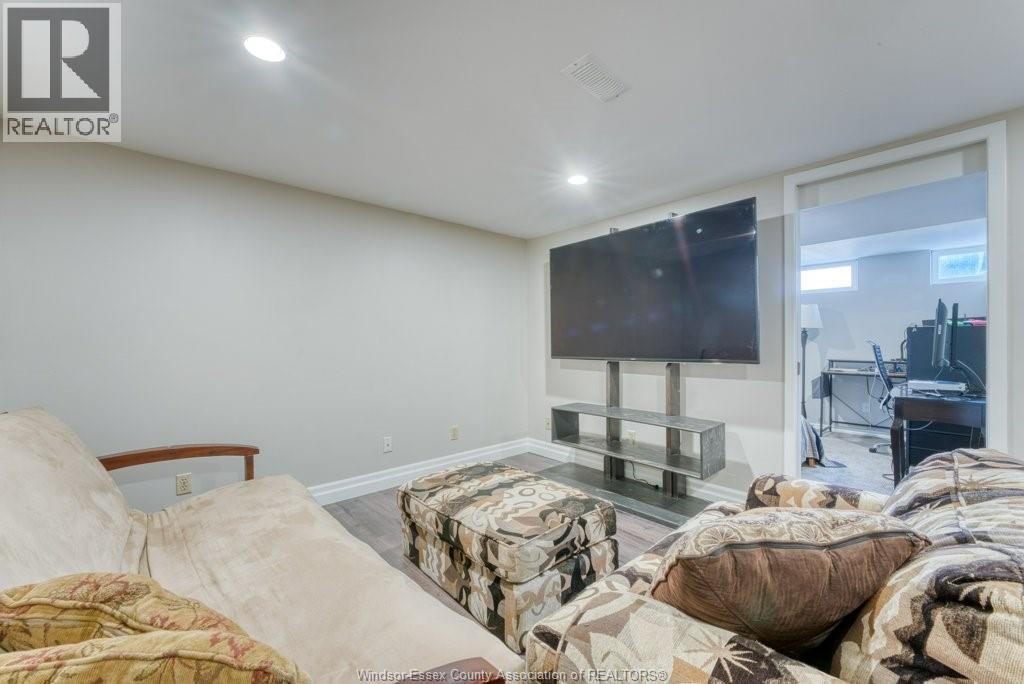 2954 Rushton Property Photo 35