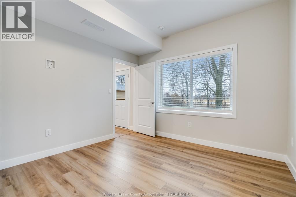21283 Harbour Road Unit# 1 Property Photo 15