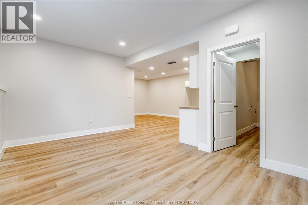 21283 Harbour Road Unit# 2 Property Photo 2