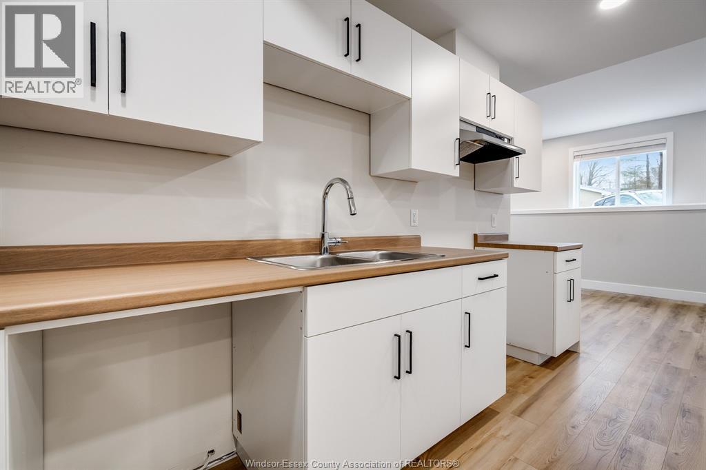 21283 Harbour Road Unit# 2 Property Photo 6