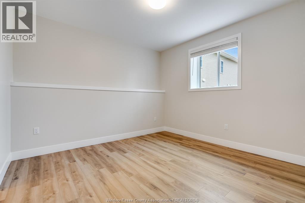 21283 Harbour Road Unit# 2 Property Photo 11