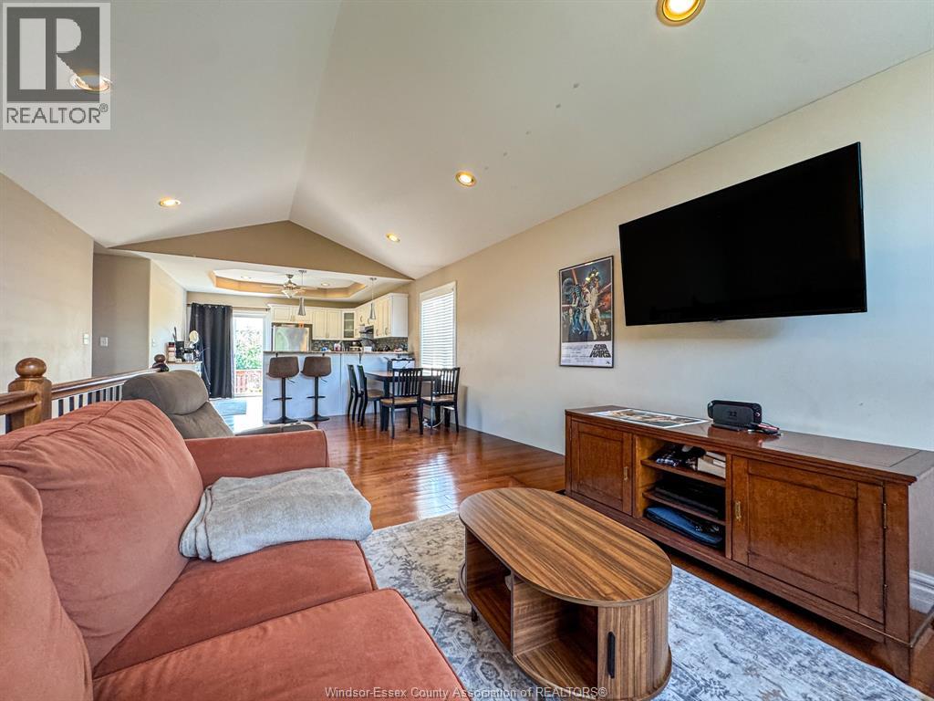 4583 Helsinki Property Photo 9