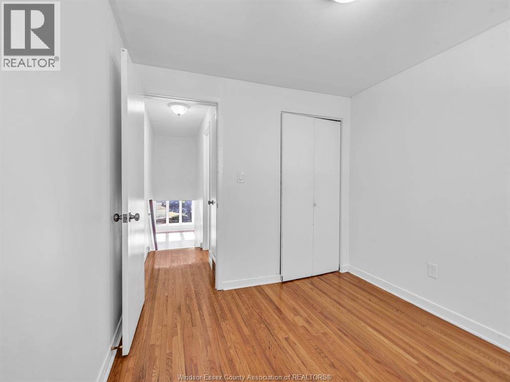 9832 Lynngrove Crescent Property Photo 19