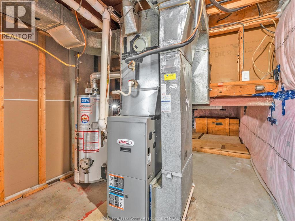 9832 Lynngrove Crescent Property Photo 33