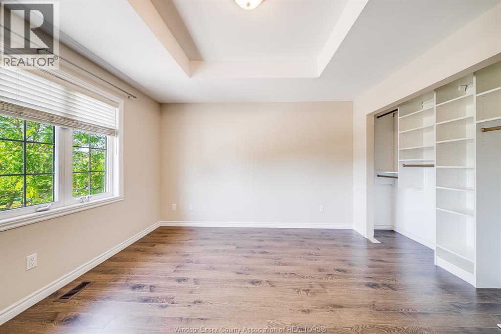 11916 Boulder Crescent Property Photo 17