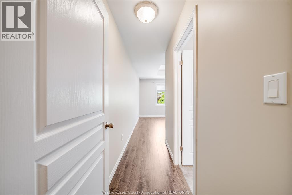 11916 Boulder Crescent Property Photo 21