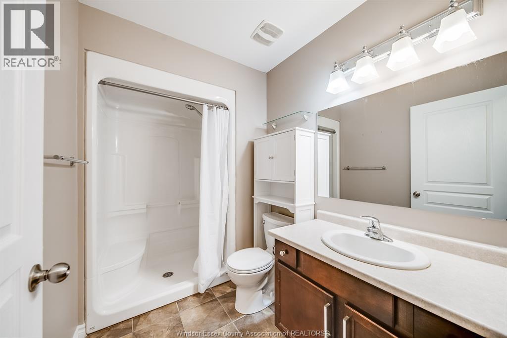 11916 Boulder Crescent Property Photo 22