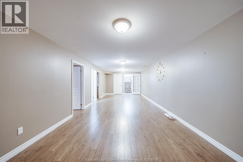 11916 Boulder Crescent Property Photo 36