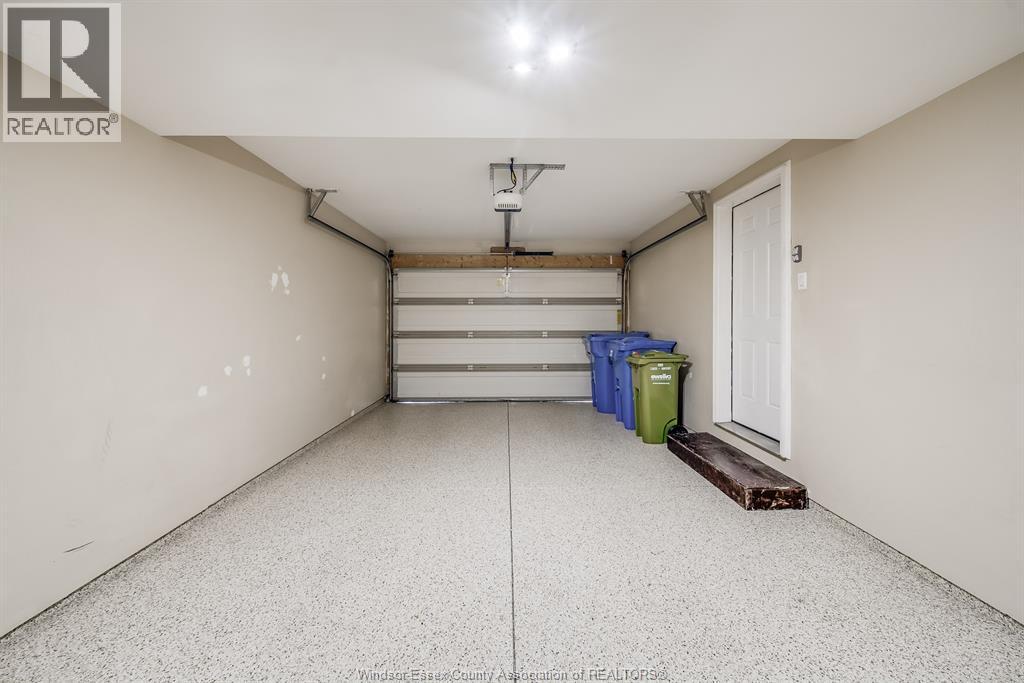 11916 Boulder Crescent Property Photo 42