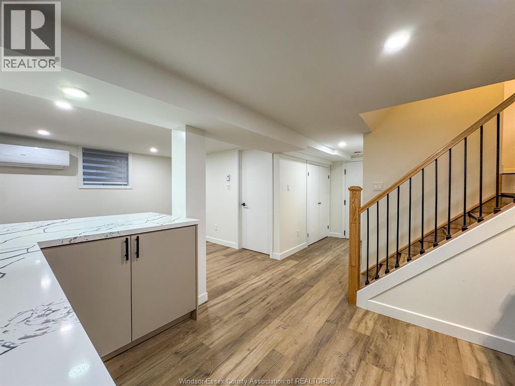 1077 Chilver Unit# 2 Property Photo 6