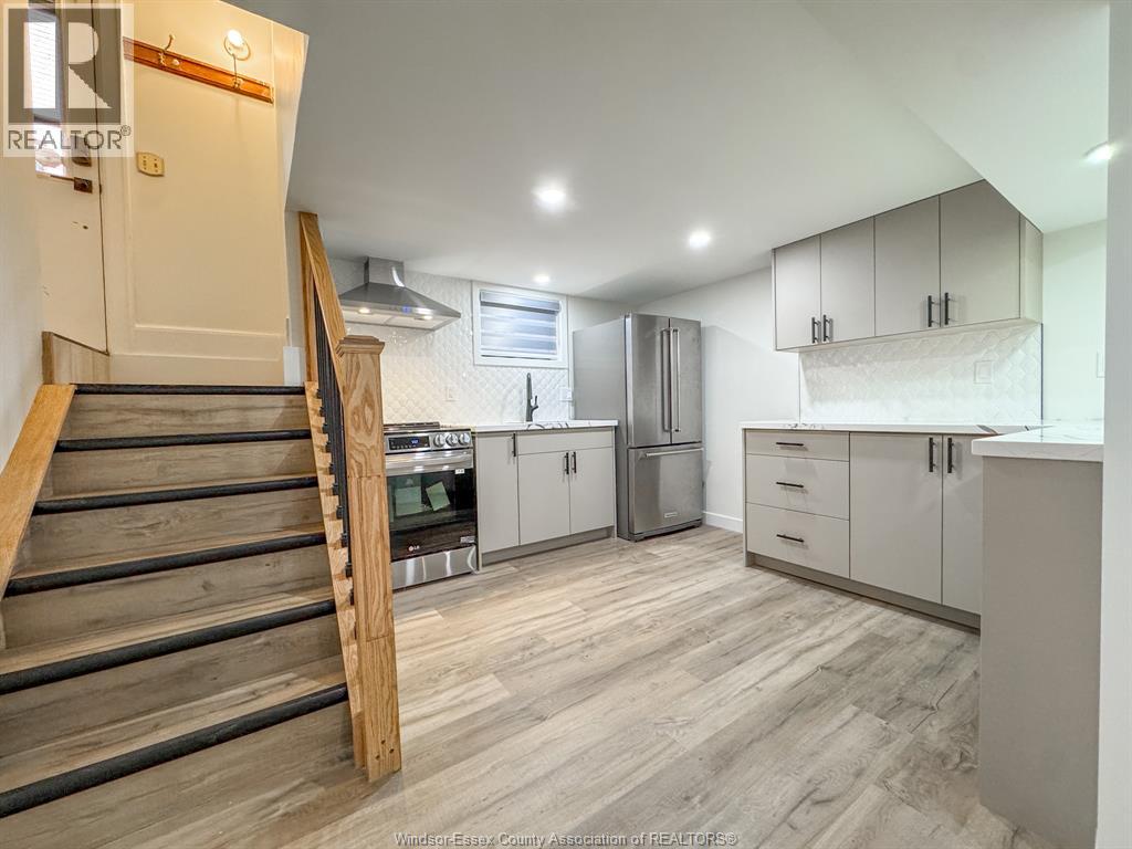 1077 Chilver Unit# 2 Property Photo 10