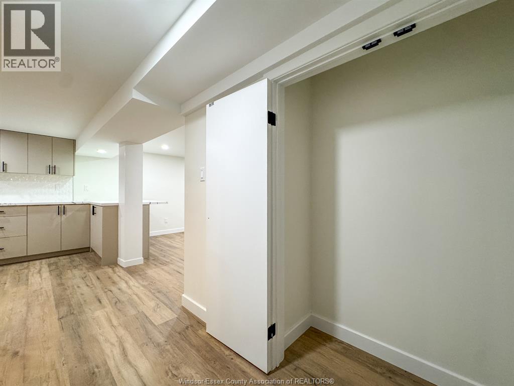 1077 Chilver Unit# 2 Property Photo 13
