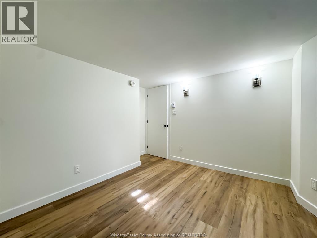 1077 Chilver Unit# 2 Property Photo 18