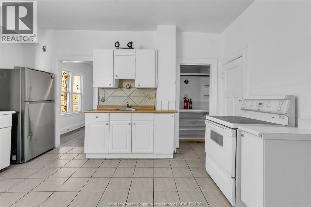 1022-1024 Lincoln Road Property Photo 9