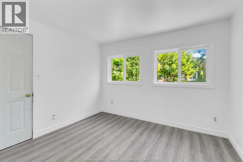 1022-1024 Lincoln Road Property Photo 12